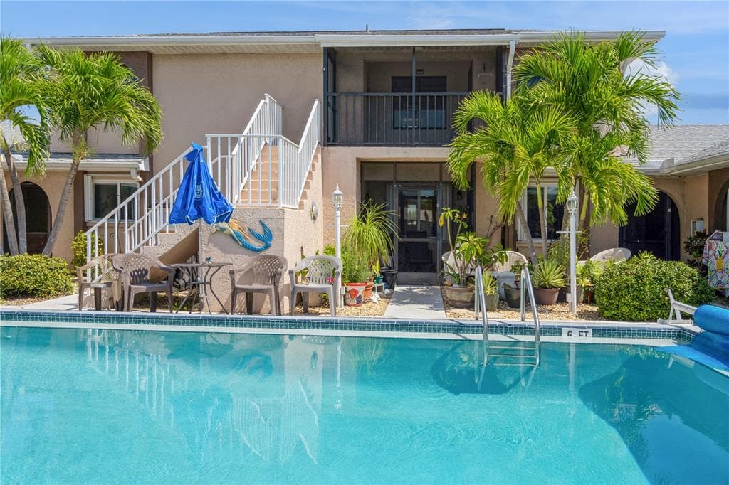 527 CAPE CORAL PARKWAY W # 4, CAPE CORAL, FL 33914