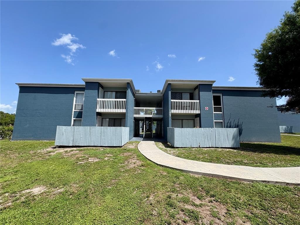 1907 5TH STREET W # B, BRADENTON, FL 34205