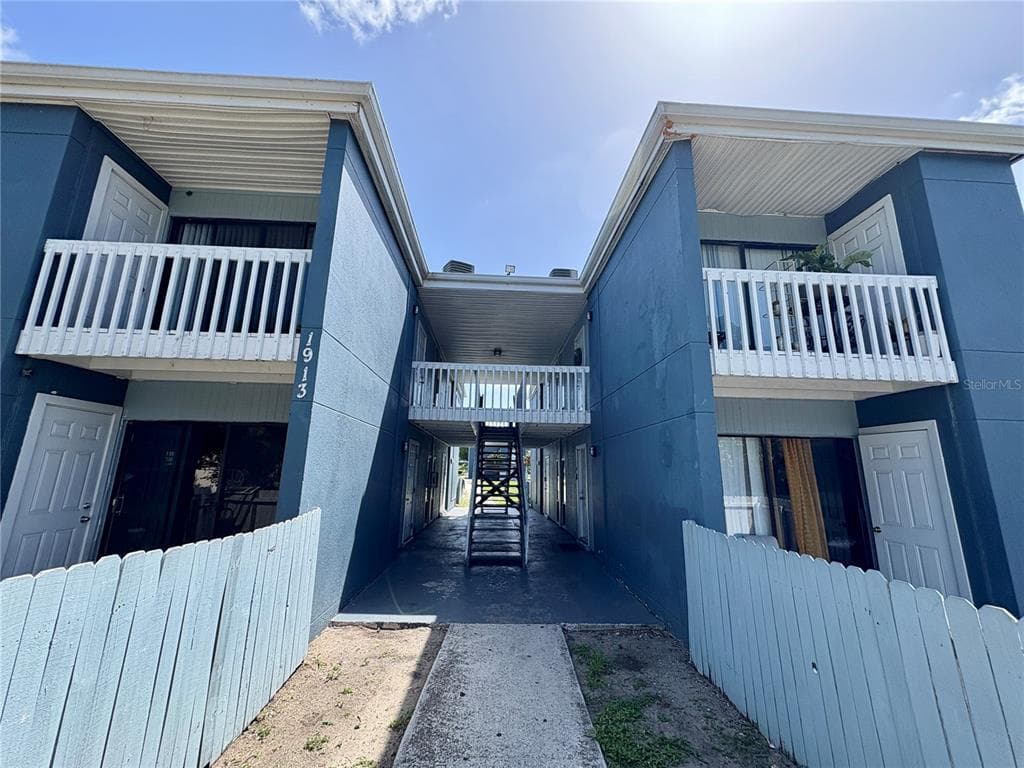 1913 5TH STREET W # G, BRADENTON, FL 34205