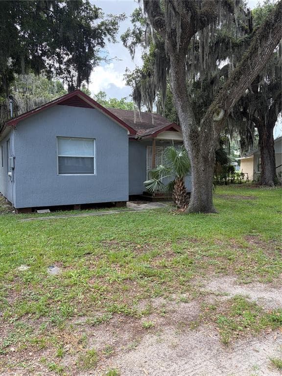 915 WINCHESTER STREET, DAYTONA BEACH, FL 32114