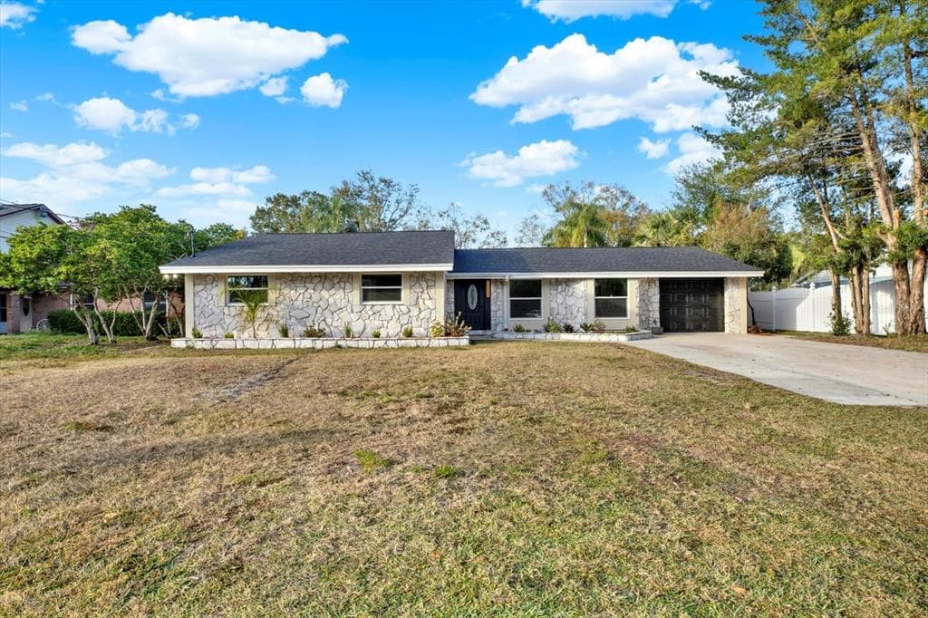 18803 TRACER DRIVE, LUTZ, FL 33549