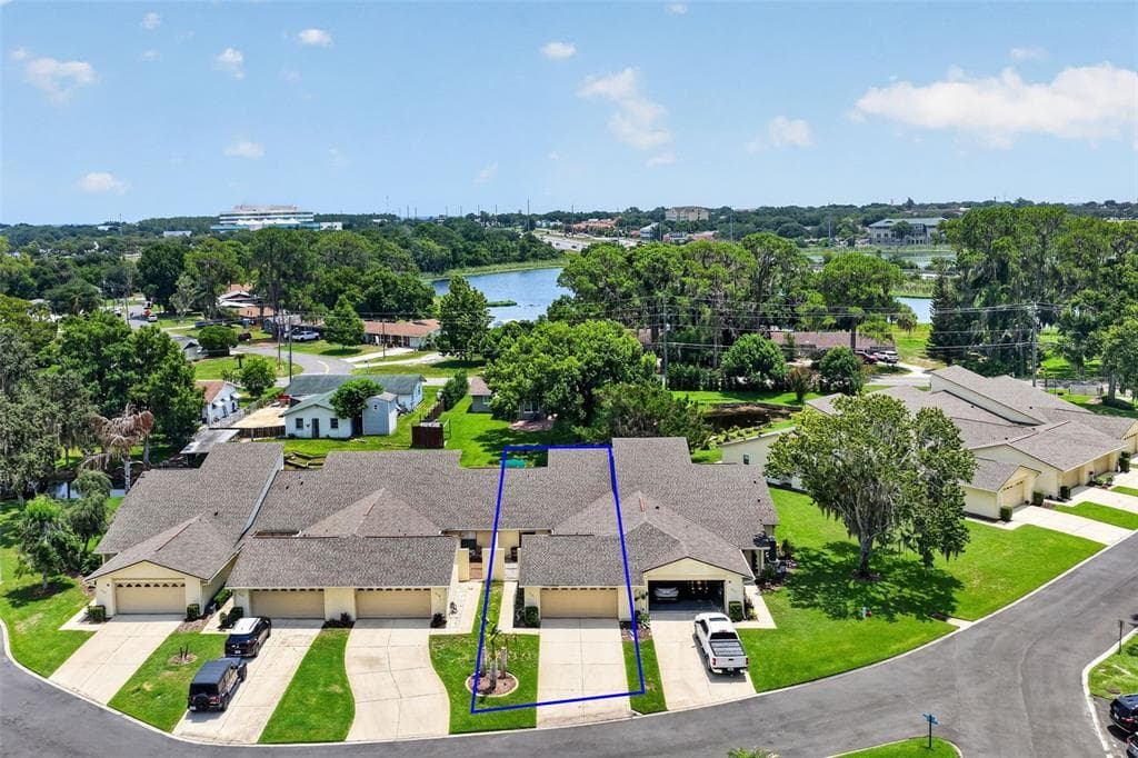 2214 CYPRESS COVE DRIVE # 4, TAVARES, FL 32778