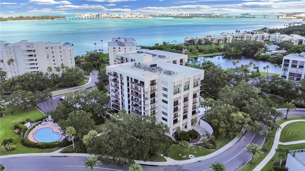 150 BELLEVIEW BOULEVARD # 106, BELLEAIR, FL 33756