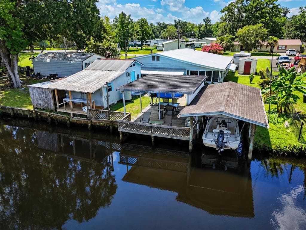 104 EDGEWATER ROAD, SATSUMA, FL 32189