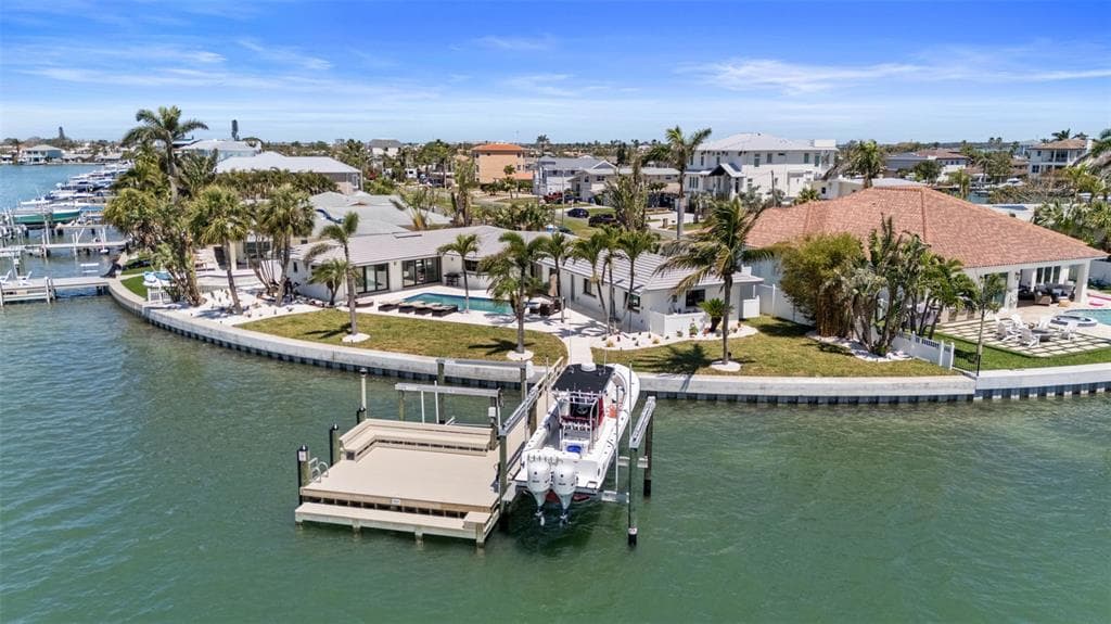 11050 7TH STREET E, TREASURE ISLAND, FL 33706