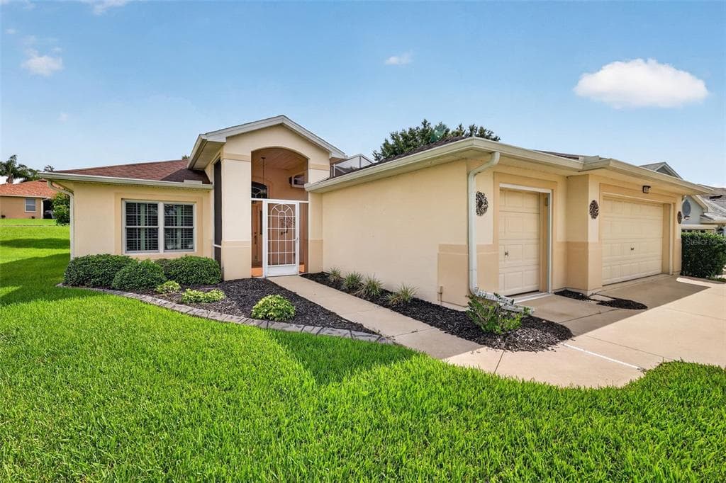 5809 BOUNTY CIRCLE, TAVARES, FL 32778