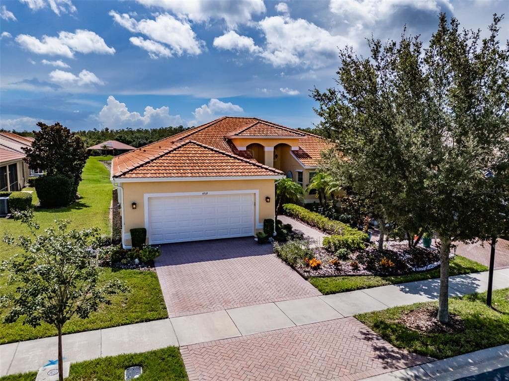 4919 MARBLE SPRINGS CIRCLE, WIMAUMA, FL 33598