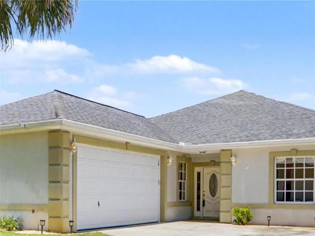 40 COLUMBIA LANE, PALM COAST, FL 32137