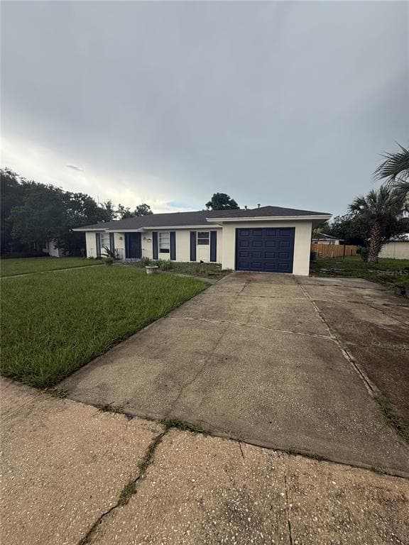2011 KEYES LANE, DELTONA, FL 32738