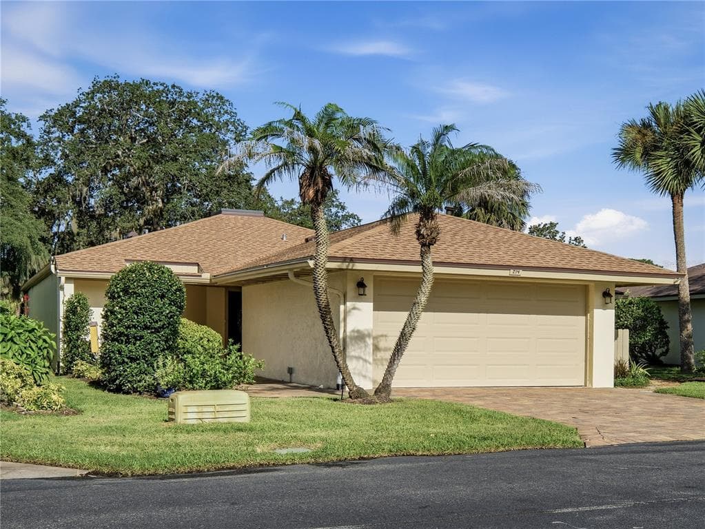 214 CANTERBURY CIRCLE, NEW SMYRNA BEACH, FL 32168