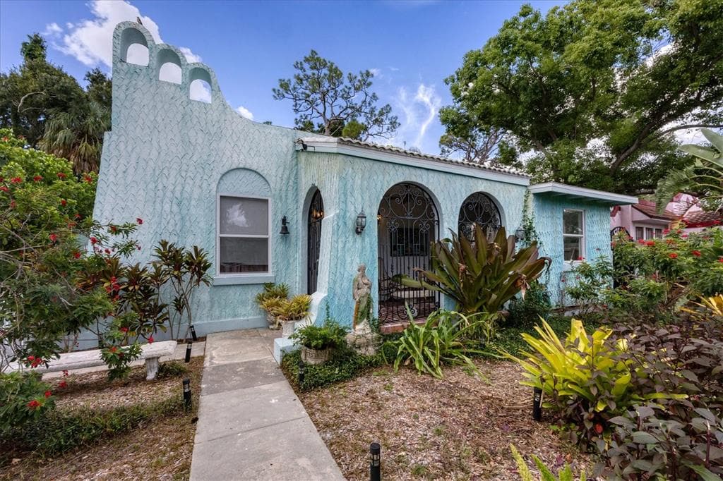 1370 13TH STREET, SARASOTA, FL 34236