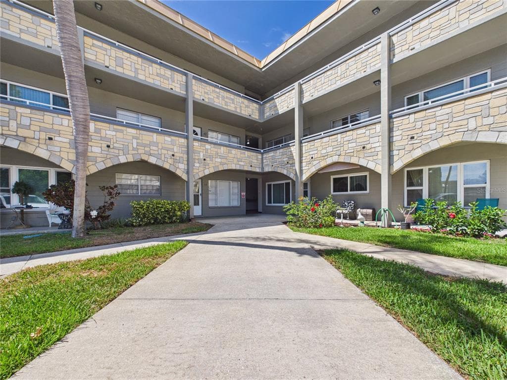 2462 BRAZILIA DRIVE # 42, CLEARWATER, FL 33763