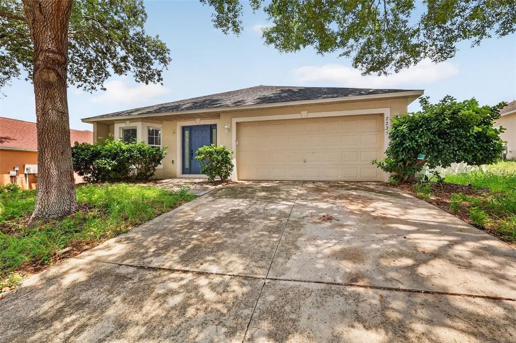 2225 SANDRIDGE CIRCLE, EUSTIS, FL 32726