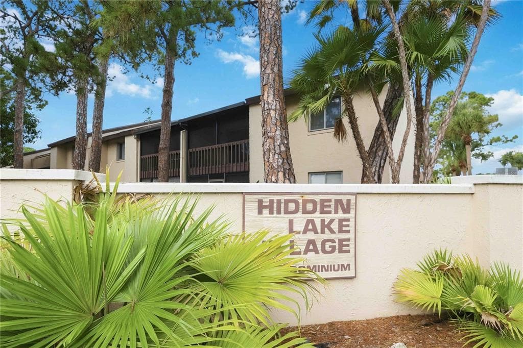 2752 HIDDEN LAKE BOULEVARD # C, SARASOTA, FL 34237