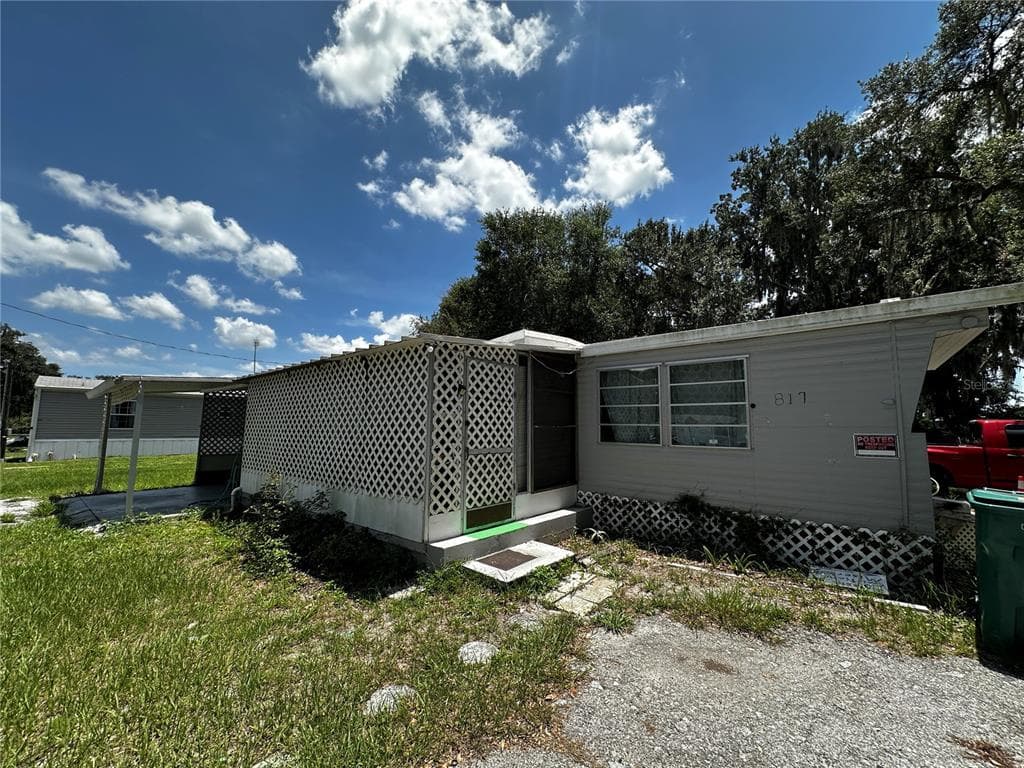 817 PARKS STREET, WILDWOOD, FL 34785