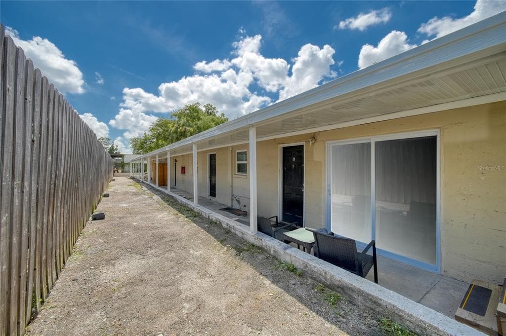 4615 N HESPERIDES STREET, TAMPA, FL 33614