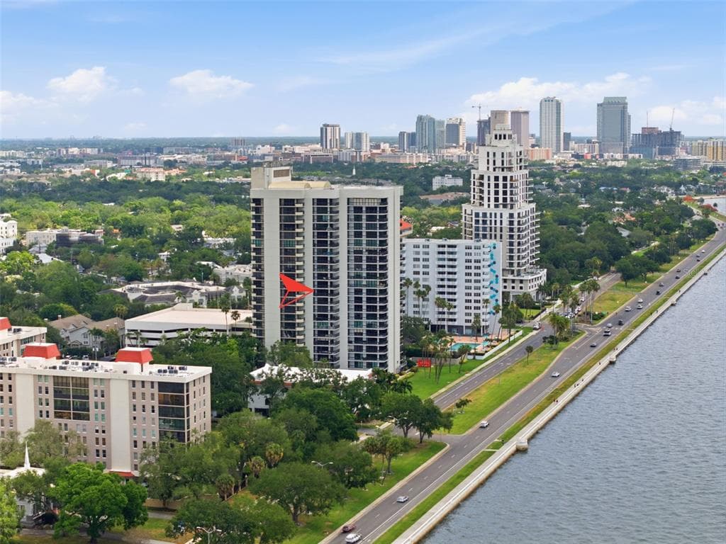 2413 BAYSHORE BOULEVARD # 1004, TAMPA, FL 33629