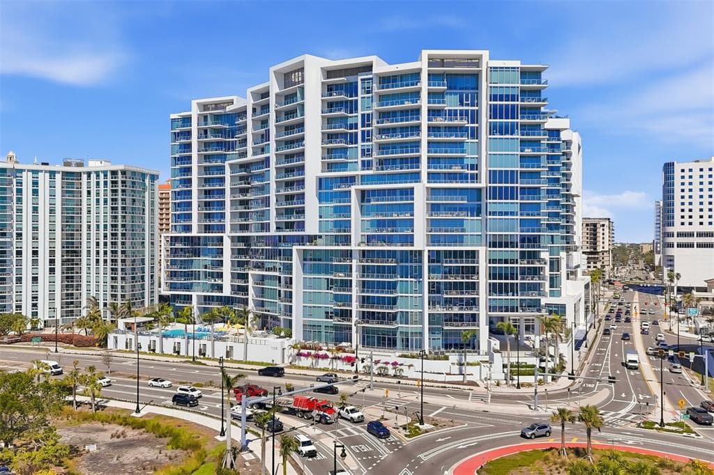 1155 N GULFSTREAM AVENUE # 807, SARASOTA, FL 34236