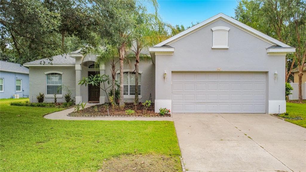2947 MAJESTIC ISLE DRIVE, CLERMONT, FL 34711