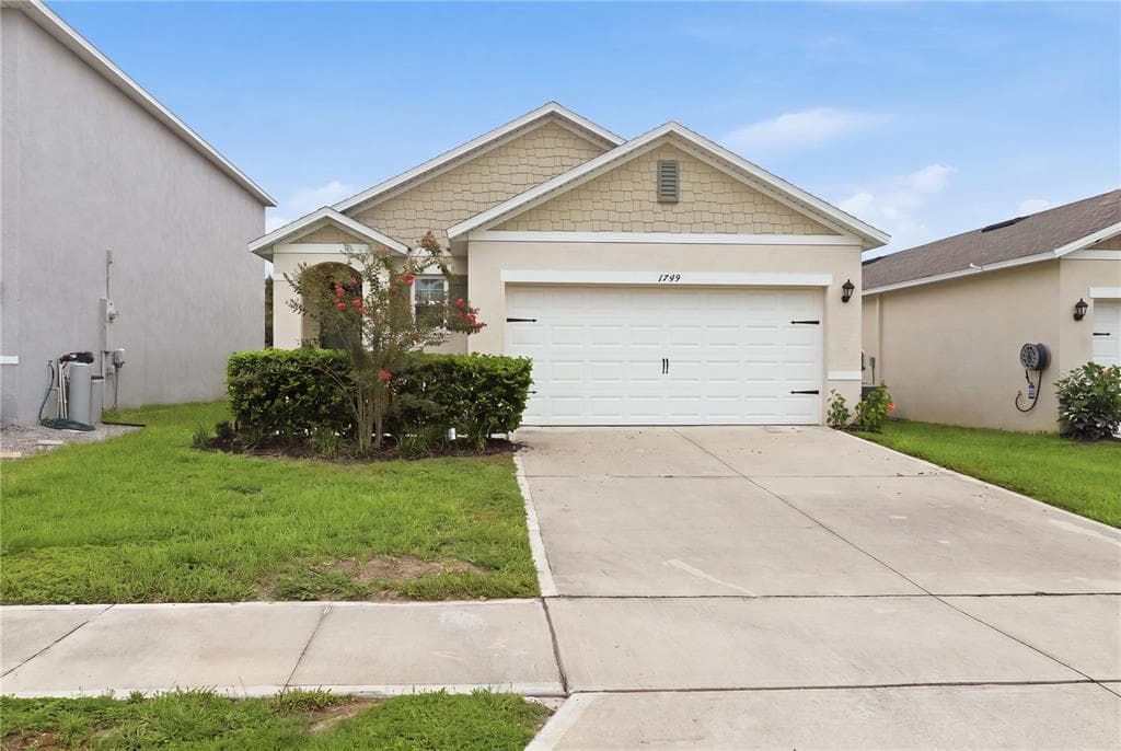 1749 SHADOW TRACE WAY, DELAND, FL 32720