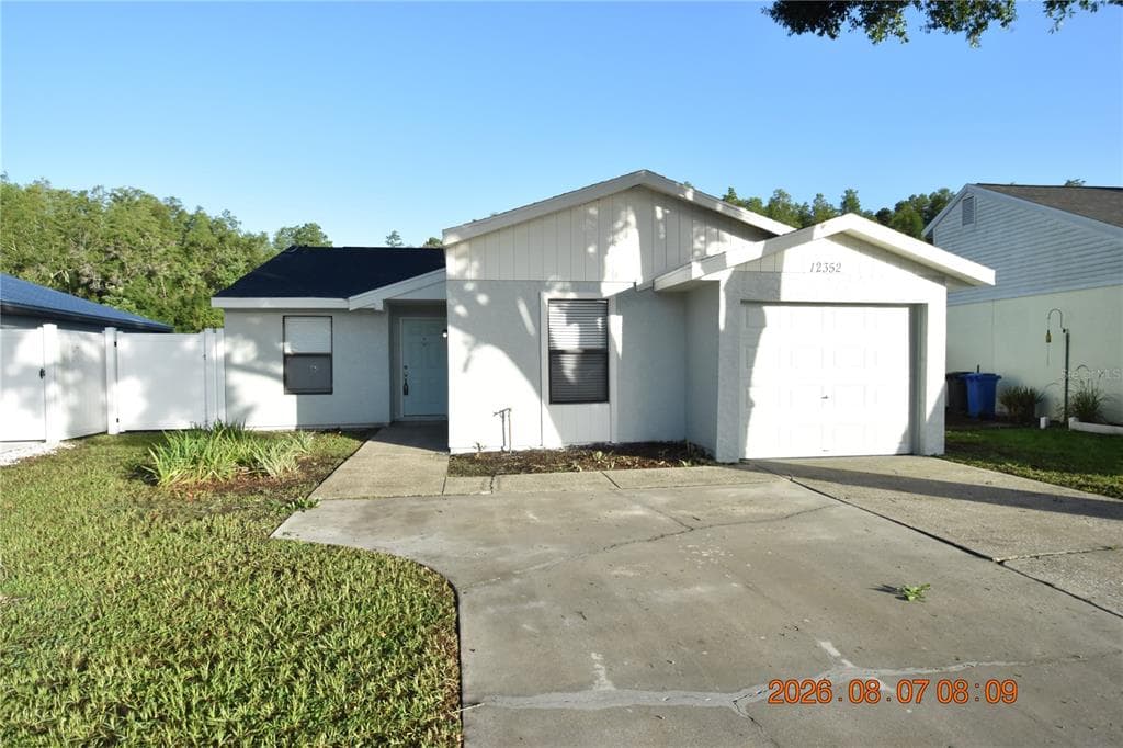 12352 WITHERIDGE DRIVE, TAMPA, FL 33624