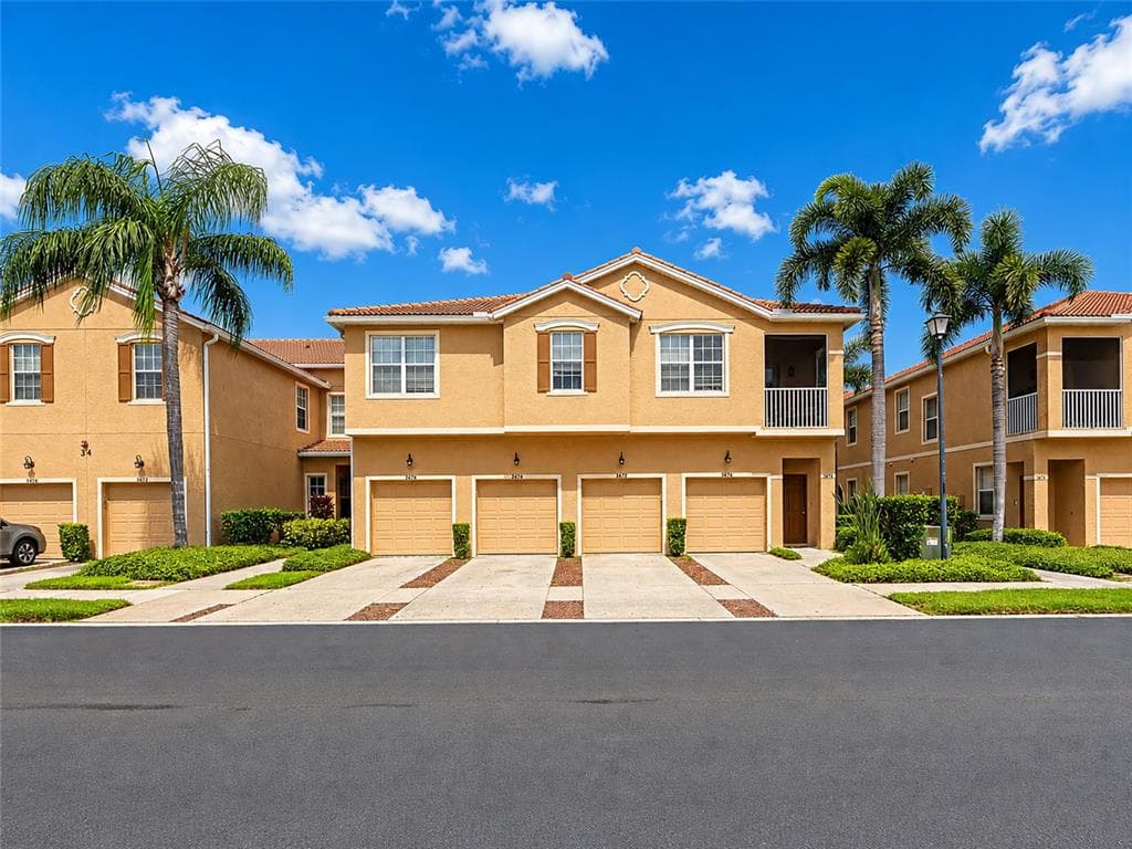 3426 PARKRIDGE CIRCLE # 34-105, SARASOTA, FL 34243