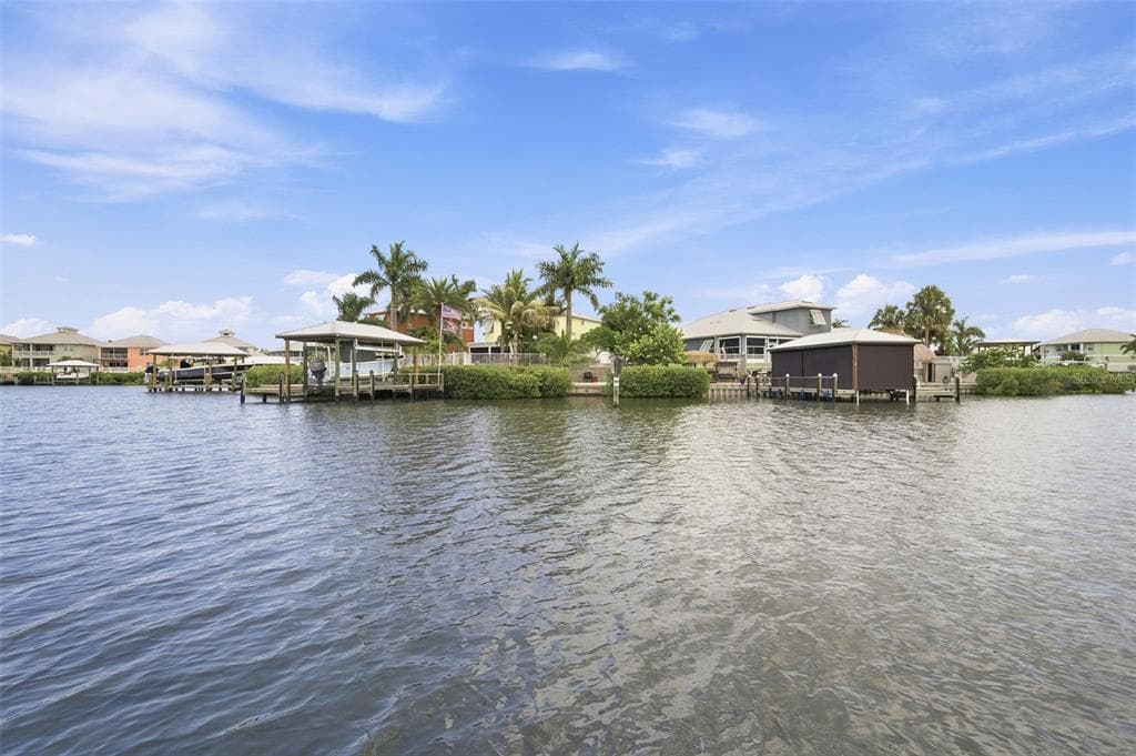 485 FLAMINGO DRIVE, APOLLO BEACH, FL 33572