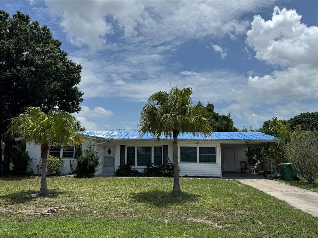 27233 WHITMAN AVENUE, PUNTA GORDA, FL 33983