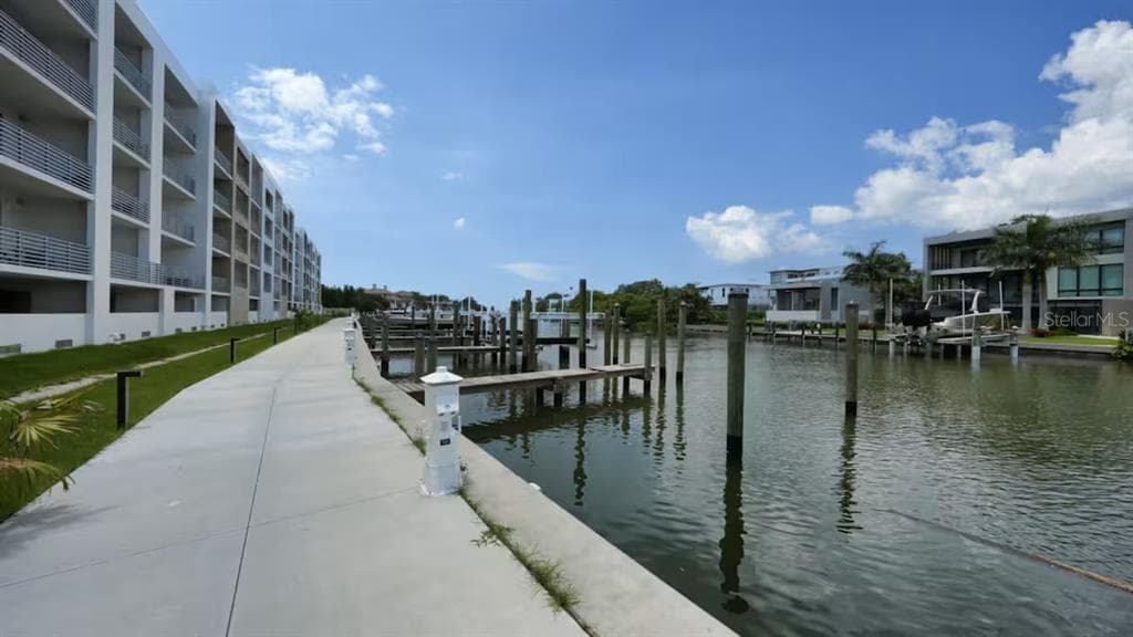 1709 N TAMIAMI TRAIL # 220, SARASOTA, FL 34234