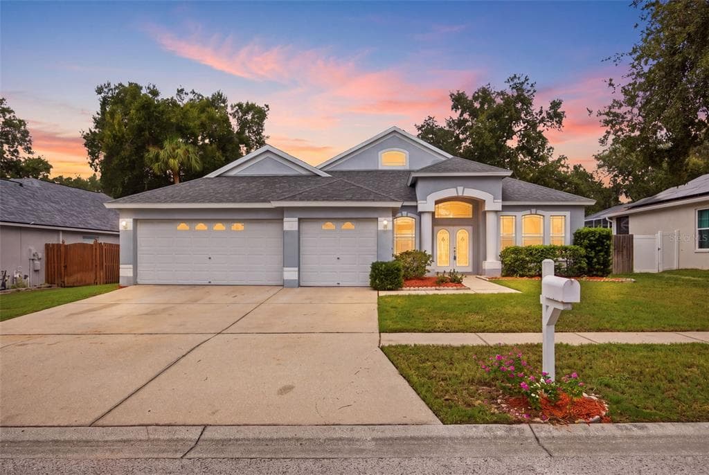 4634 RIVER OVERLOOK DRIVE, VALRICO, FL 33596