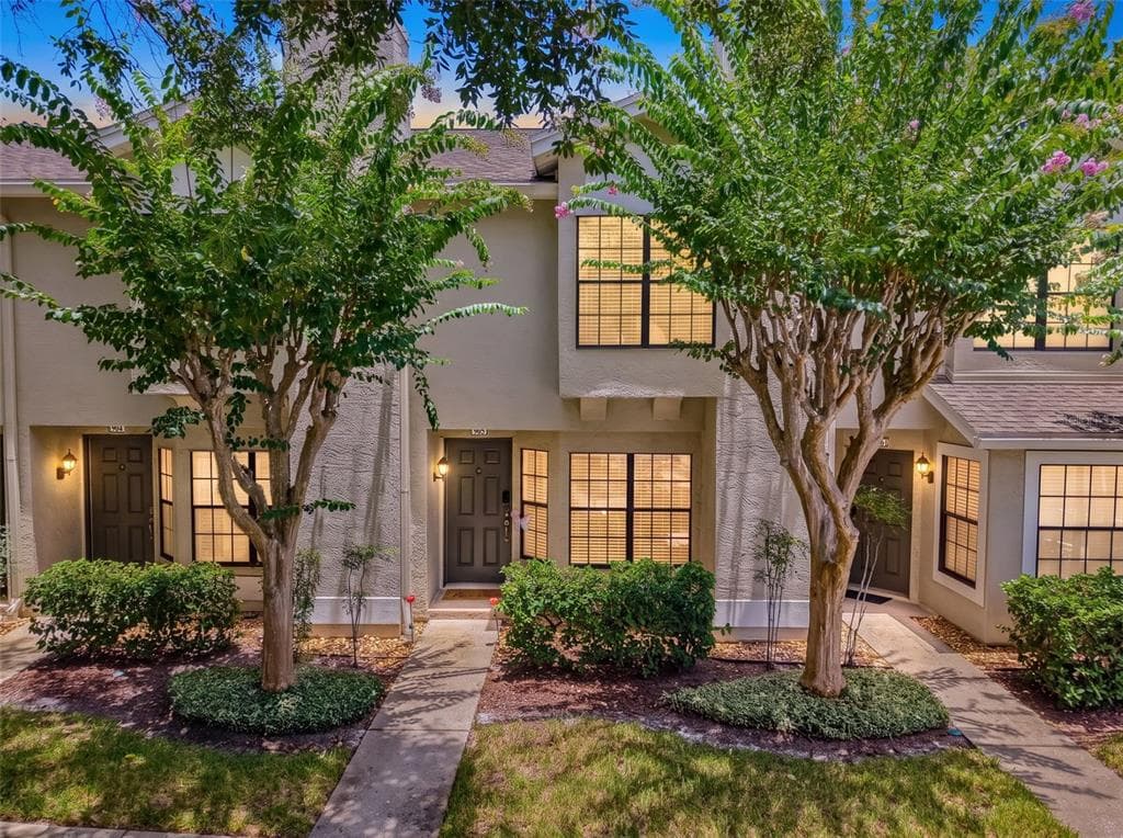 5100 BURCHETTE ROAD # 905, TAMPA, FL 33647