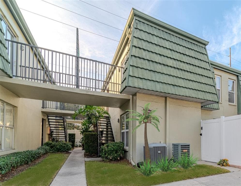 1799 N HIGHLAND AVENUE # 22, CLEARWATER, FL 33755