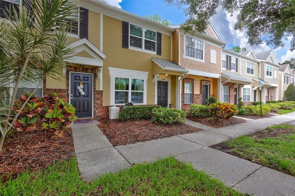 12450 BERKELEY SQUARE DRIVE, TAMPA, FL 33626