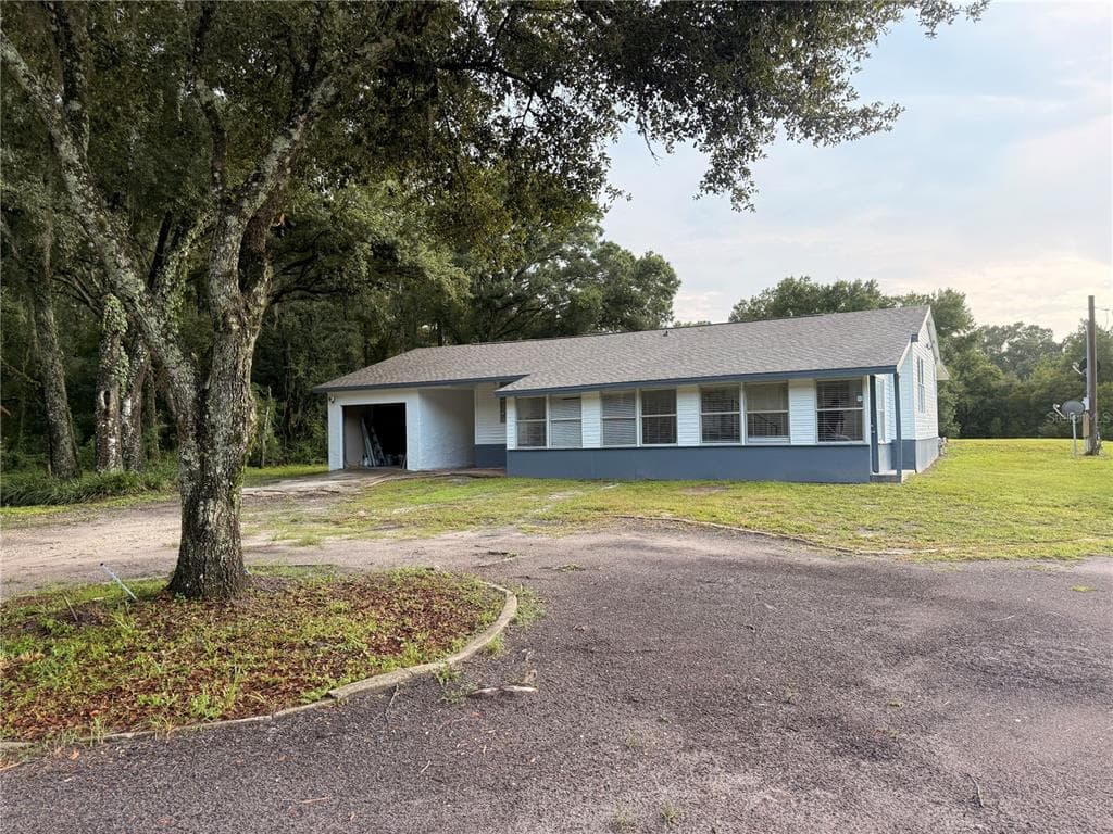 1051 HAWTHORN STREET, ZEPHYRHILLS, FL 33540
