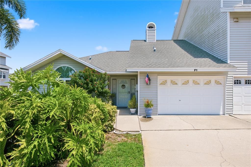 11722 CURRIE LANE # F1, LARGO, FL 33774