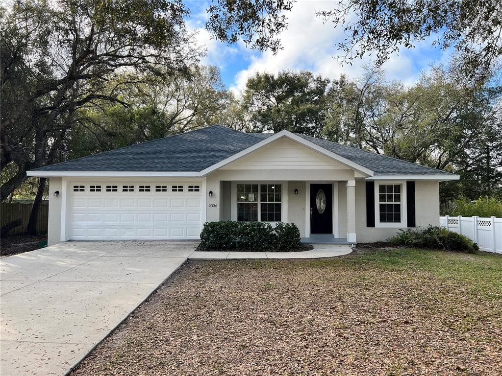 2336 W ORANGE ROAD, DELAND, FL 32724
