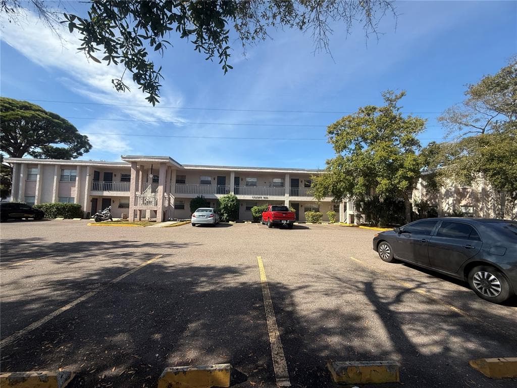 900 70TH STREET N # 102, ST PETERSBURG, FL 33710