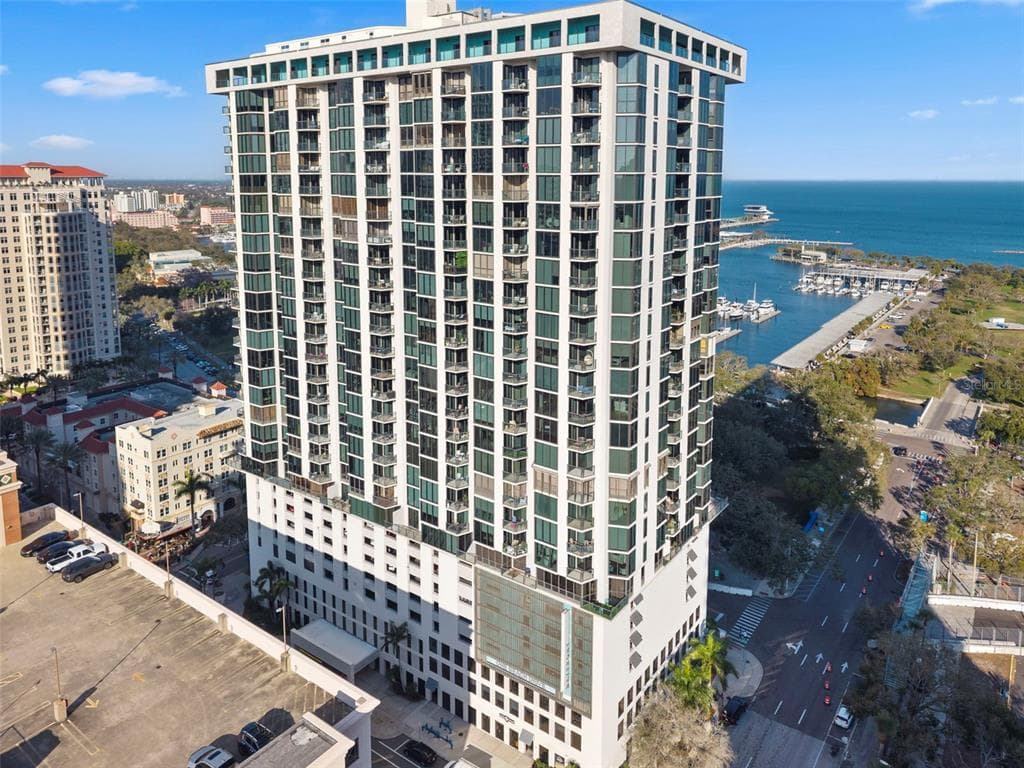 1 BEACH DRIVE SE # 1109, ST PETERSBURG, FL 33701
