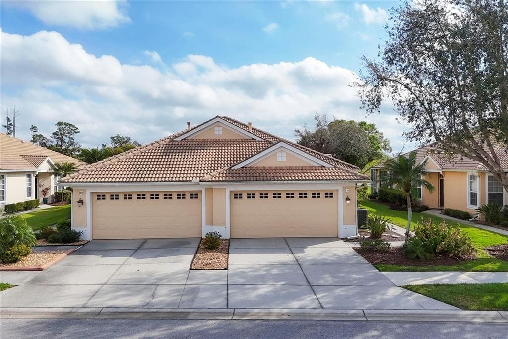 4301 WHISPERING OAKS DRIVE, NORTH PORT, FL 34287