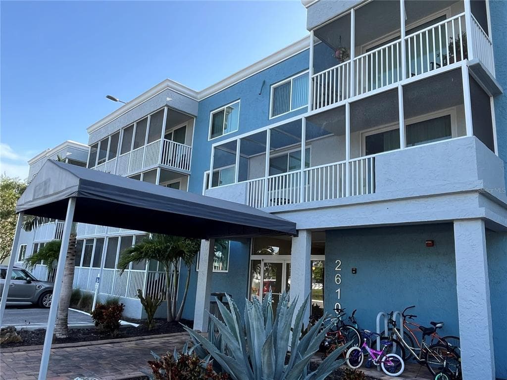 2610 COCONUT BAY LN LANE # 733, SARASOTA, FL 34237