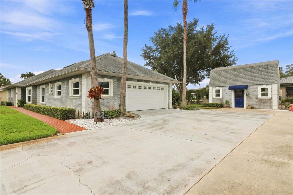 1520 SE PINWHEEL DRIVE, CRYSTAL RIVER, FL 34429