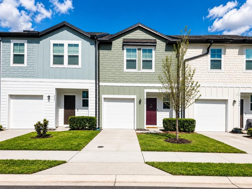 936 GRANDIN STREET, DAVENPORT, FL 33837
