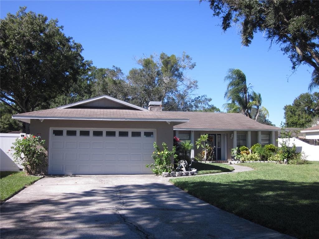4902 COUNTRY AIRE LANE, TAMPA, FL 33624
