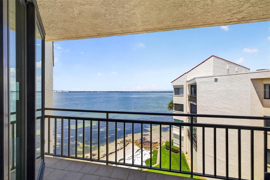 5541 PUERTA DEL SOL BOULEVARD S # 412, ST PETERSBURG, FL 33715