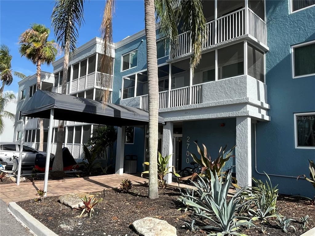 2700 COCONUT BAY LANE # 2C, SARASOTA, FL 34237