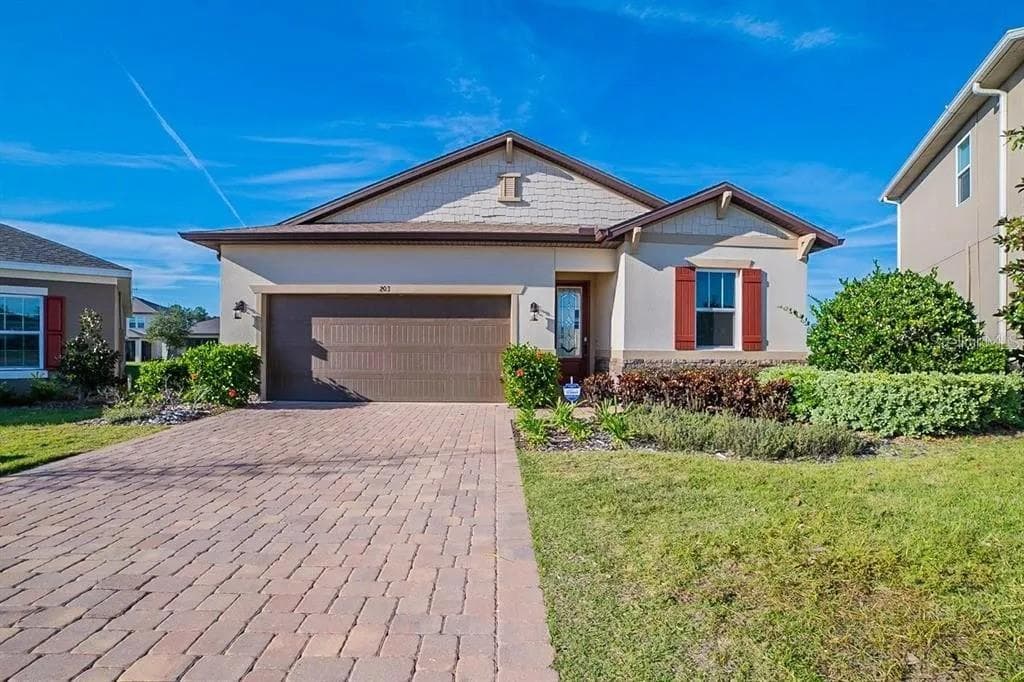 203 SANGMON COURT, GROVELAND, FL 34736