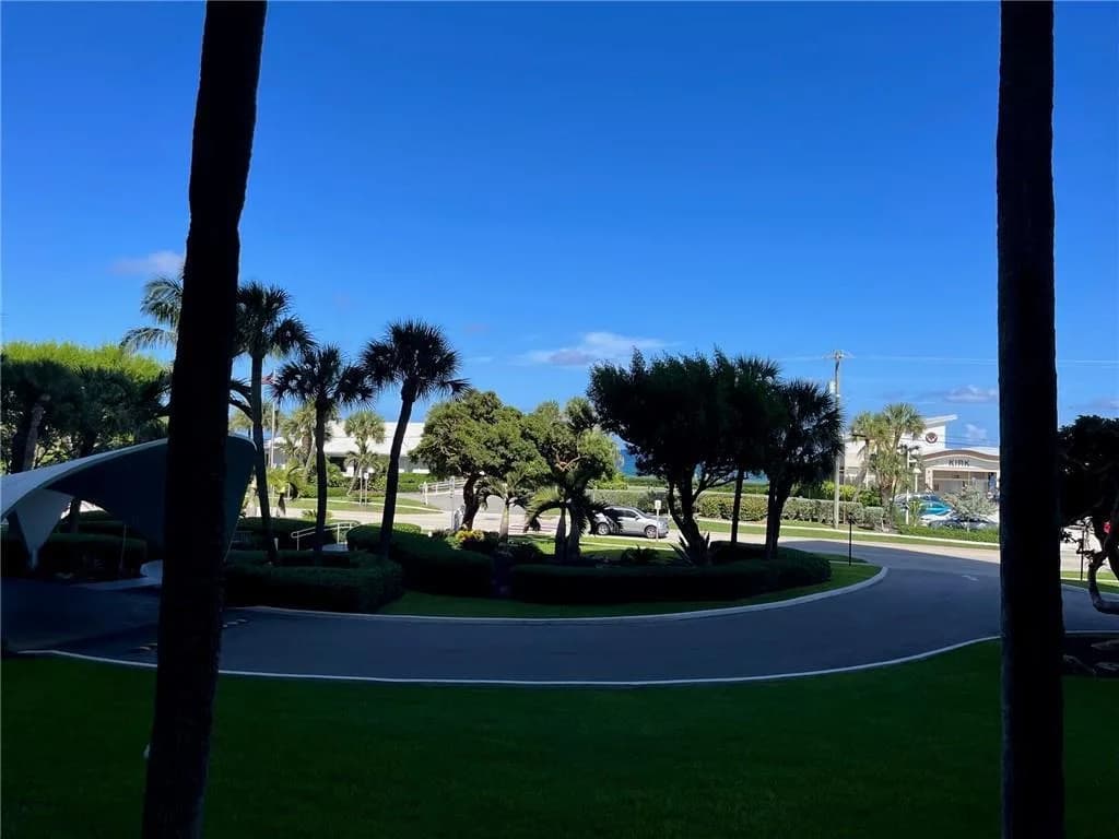 333 NE 21 Avenue # 304, Deerfield Beach, FL 33441