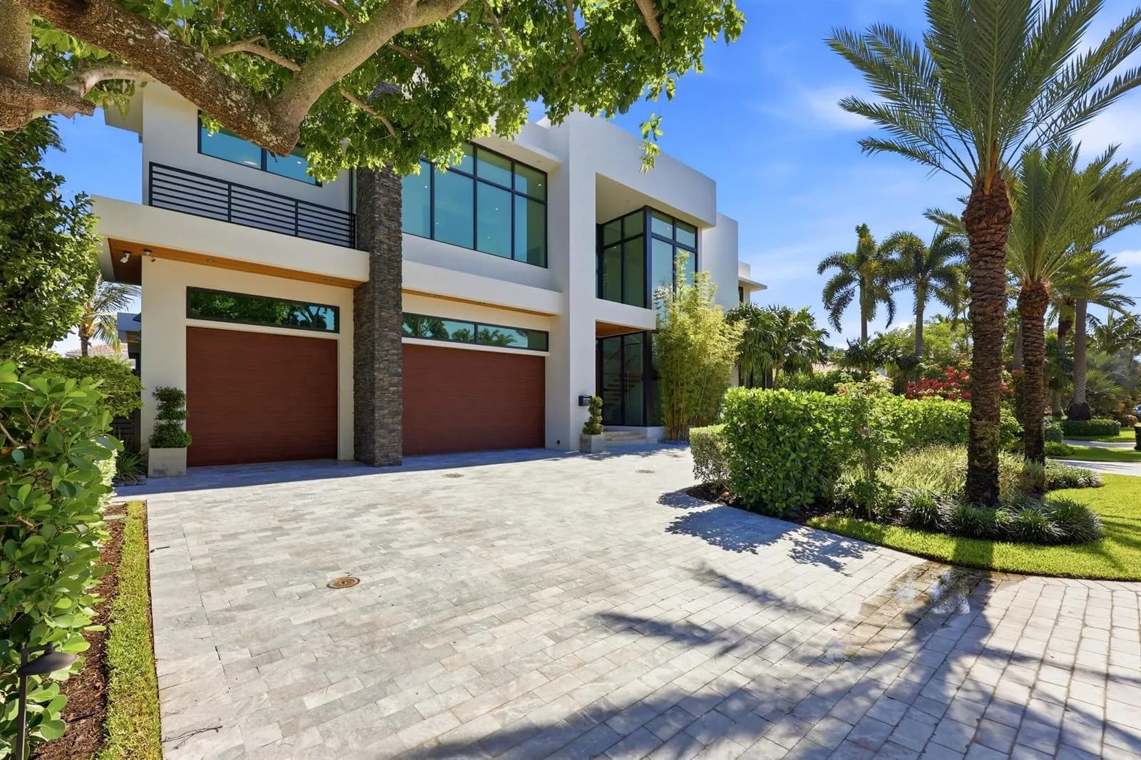2863 NE 27th Street, Fort Lauderdale, FL 33306