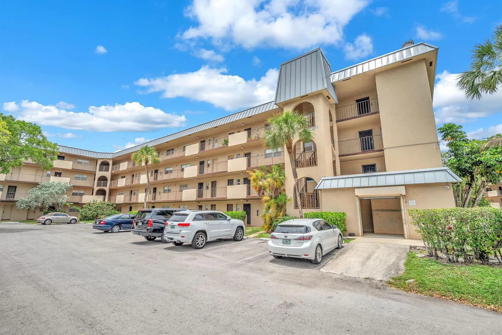 6361 N Falls Cir Drive # 408, Lauderhill, FL 33319