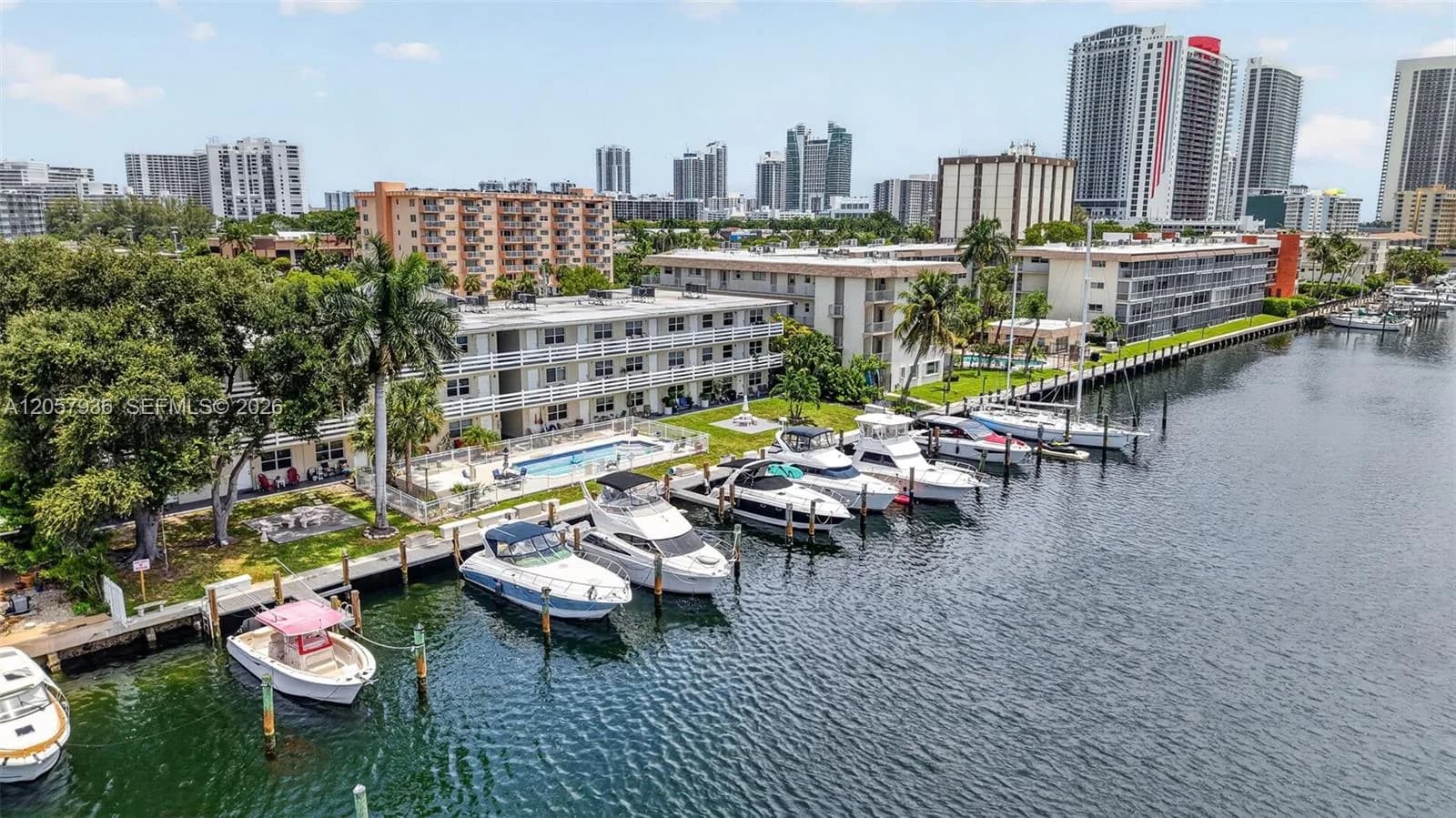 2100 Diana Dr # 310, Hallandale Beach, FL 33009